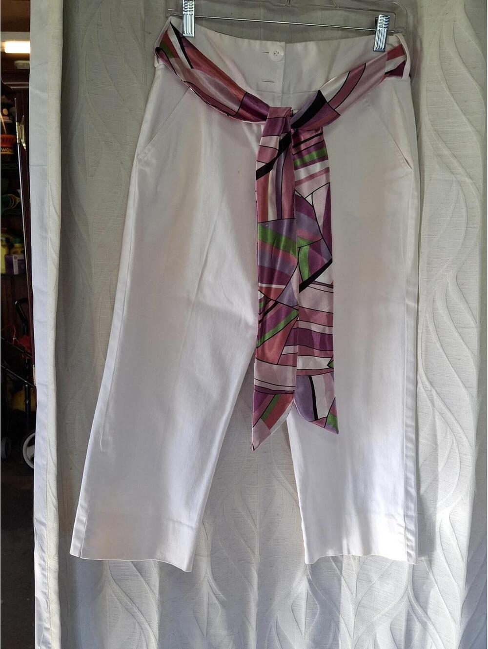 Stylish White Capris with Colorful Belt by Patchington